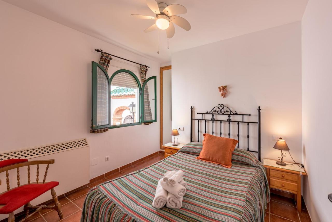 Apartamentos Rosamarina Frigiliana Luaran gambar