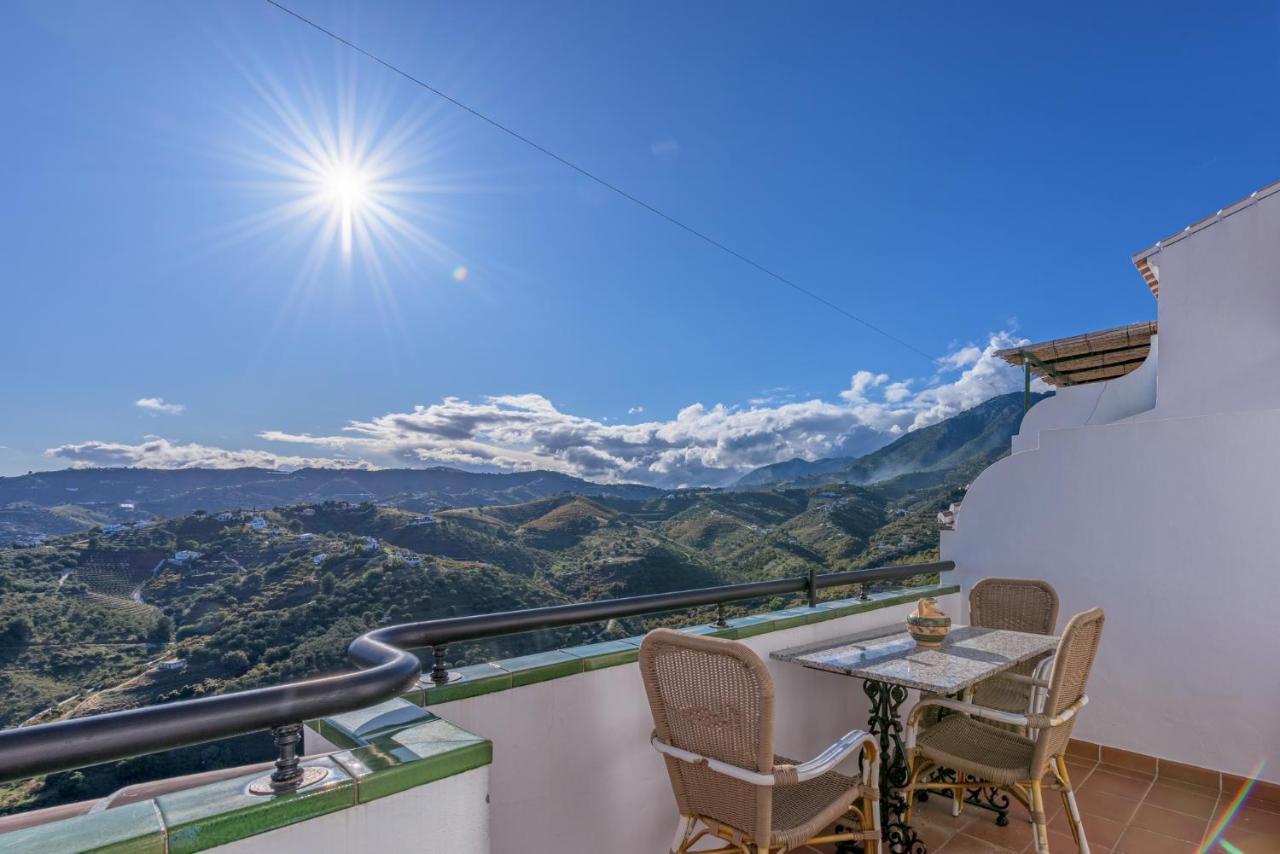 Apartamentos Rosamarina Frigiliana Luaran gambar